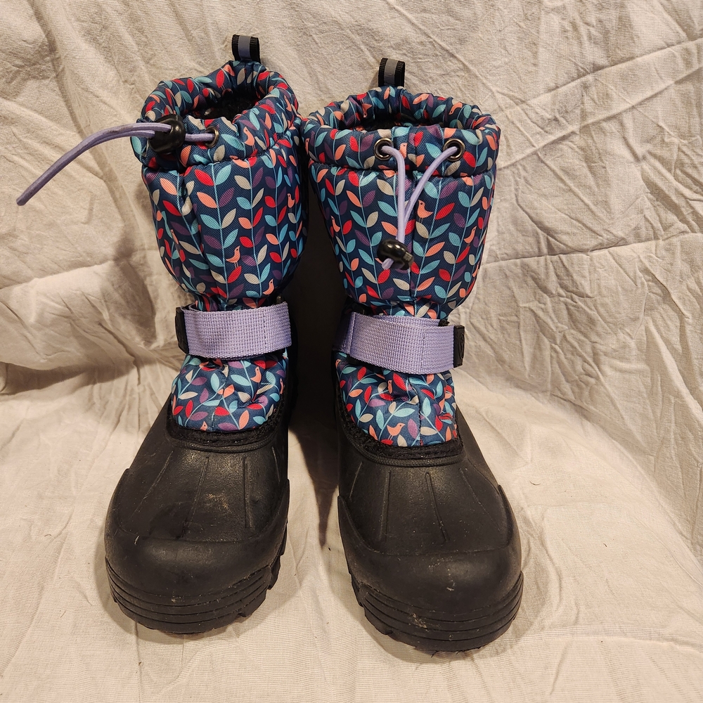 3M Thinsulate Kids Boots with Leaf Pattern